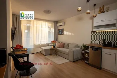 Dnevna soba; prirodno svjetlo, moderni stil, drveni pod