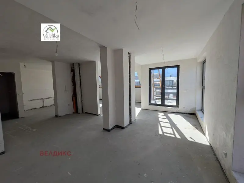 Otro; luz natural, necesita renovación