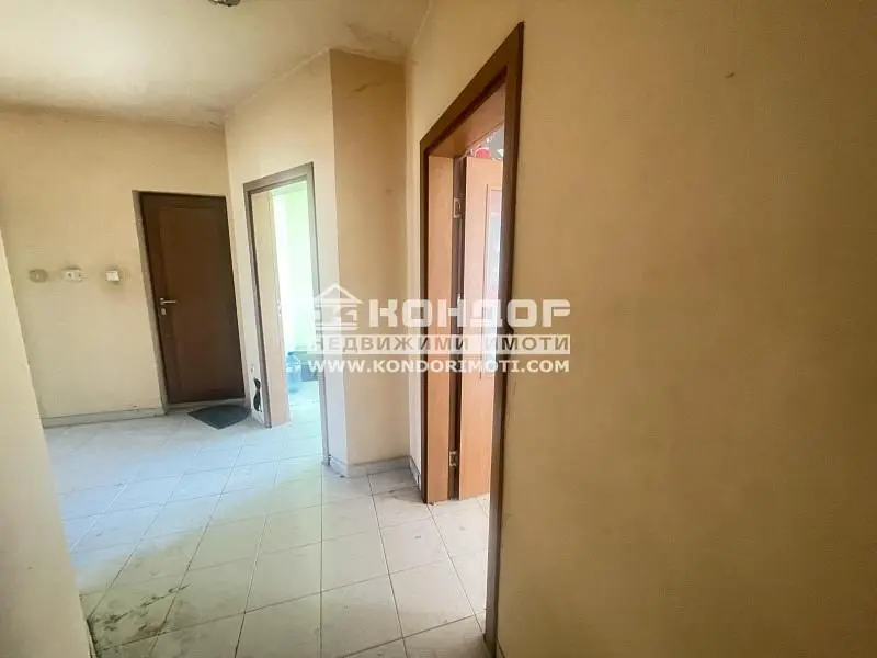 Остало; плочице, потребна реновација