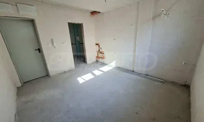 Ostalo; potrebna renovacija, prirodno svjetlo