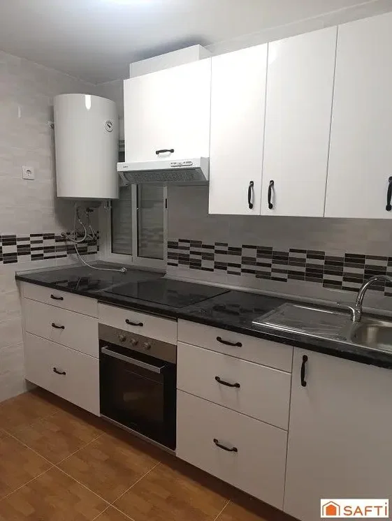 Mutfak; mutfak aletleri, su ısıtıcısı