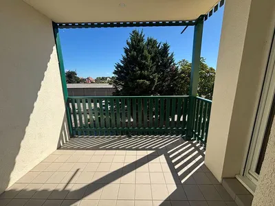 Balcon; carrelage, vue