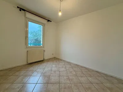 Salon; carrelage, vue, lumière naturelle