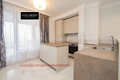 Küche; küchengeräte, fliesenboden, tageslicht, renoviert