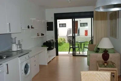 Mutfak; mutfak aletleri, manzara, doğal ışık