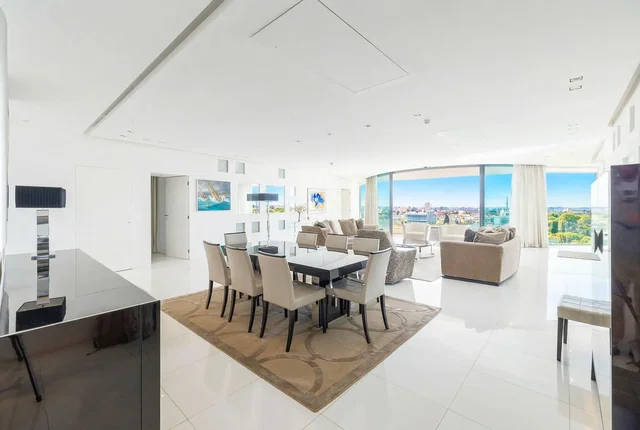 Wohnzimmer; blick, fliesenboden, tageslicht, moderner stil