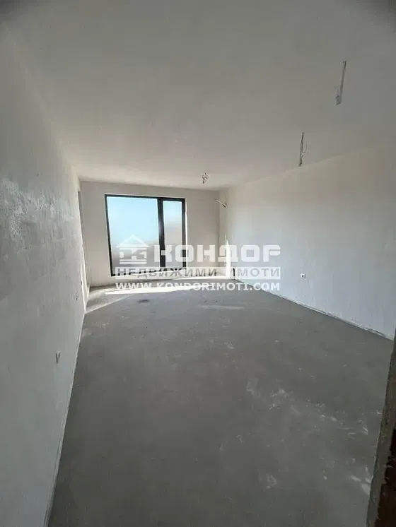 Ostalo; prirodno svjetlo, potrebna renovacija