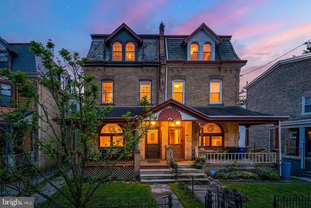 Haus und umgebung; blick