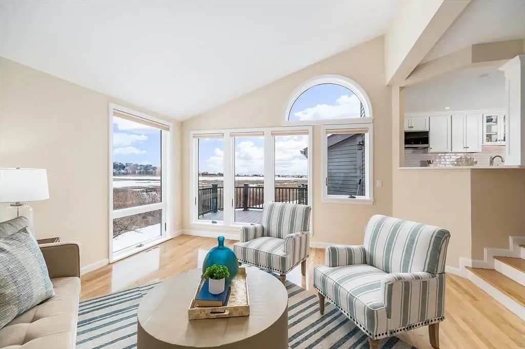 Dnevna soba; pogled, prirodno svjetlo