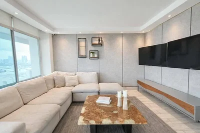 Dnevna soba; pogled, prirodno svjetlo, moderni stil