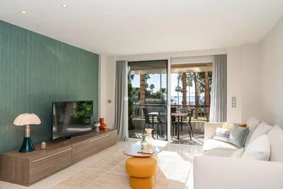 Oturma odası; manzara, doğal ışık, modern stil