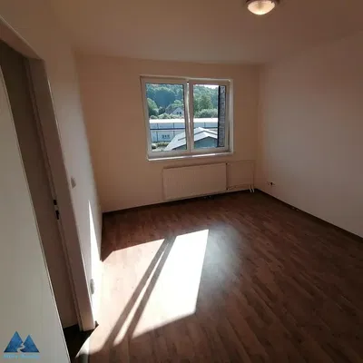 Schlafzimmer; blick, holzboden, tageslicht