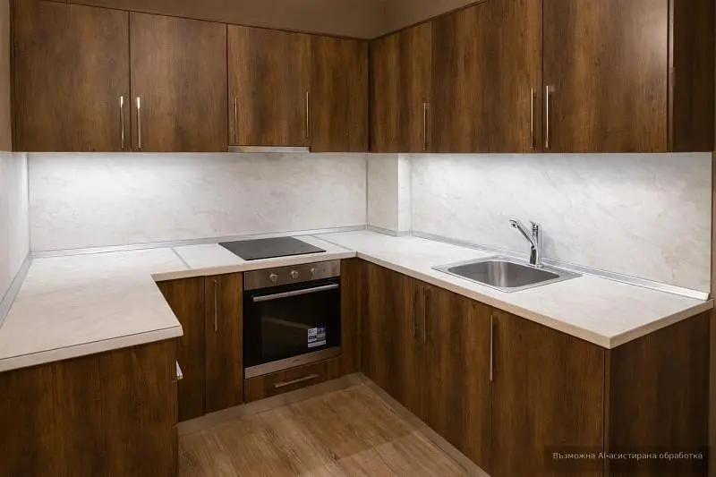 Küche; küchengeräte, renoviert, tageslicht