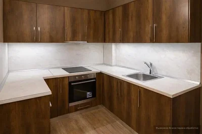 Küche; küchengeräte, renoviert, tageslicht