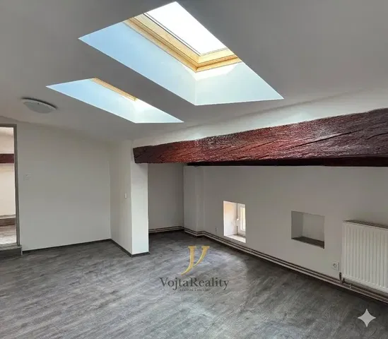 Overig; houten balken, natuurlijk licht