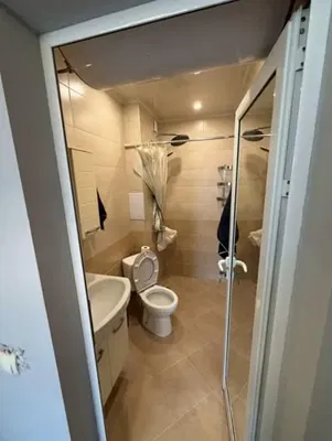 Salle de bain; carrelage, lumière naturelle