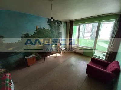 Дневна соба; природно светло, поглед