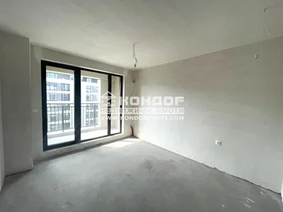 Ostale; pogled, potrebna renovacija, prirodna svjetlost