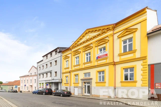 House and surroundings; view