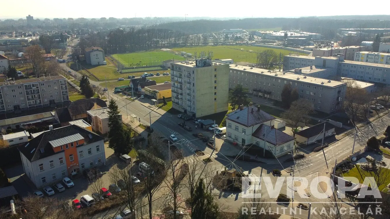Haus und umgebung; blick