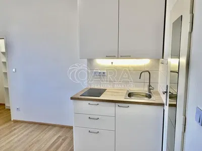 Mutfak; mutfak aletleri, tadilatlı, doğal ışık