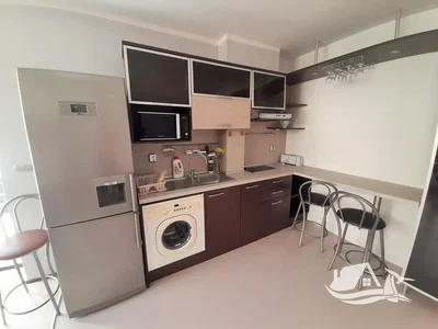 Keuken; keukenapparatuur, natuurlijk licht