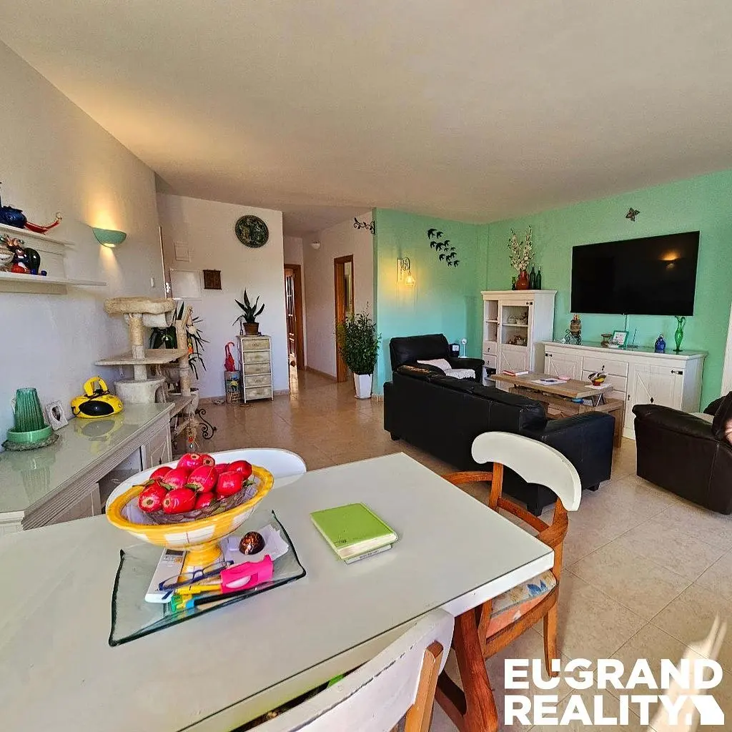 Wohnzimmer; tageslicht, moderner stil