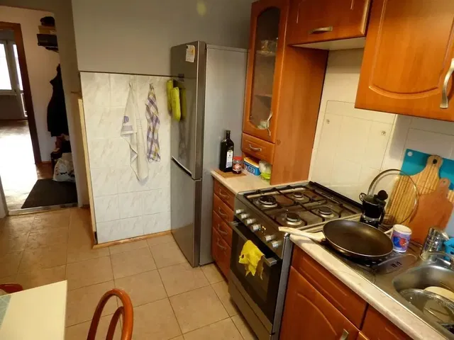 Küche; küchengeräte, fliesenboden