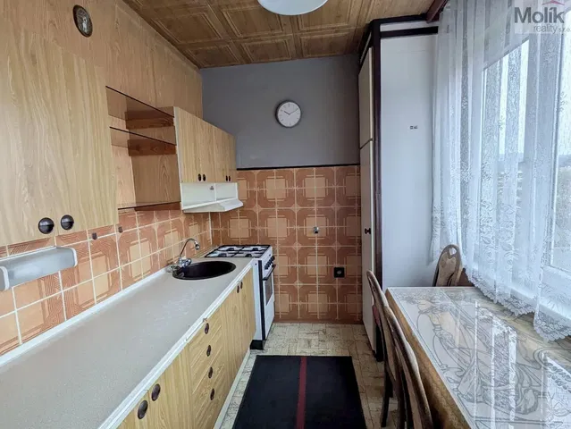 Cucina; necessita ristrutturazione