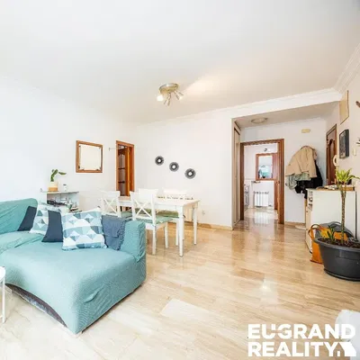 Wohnzimmer; tageslicht, moderner stil