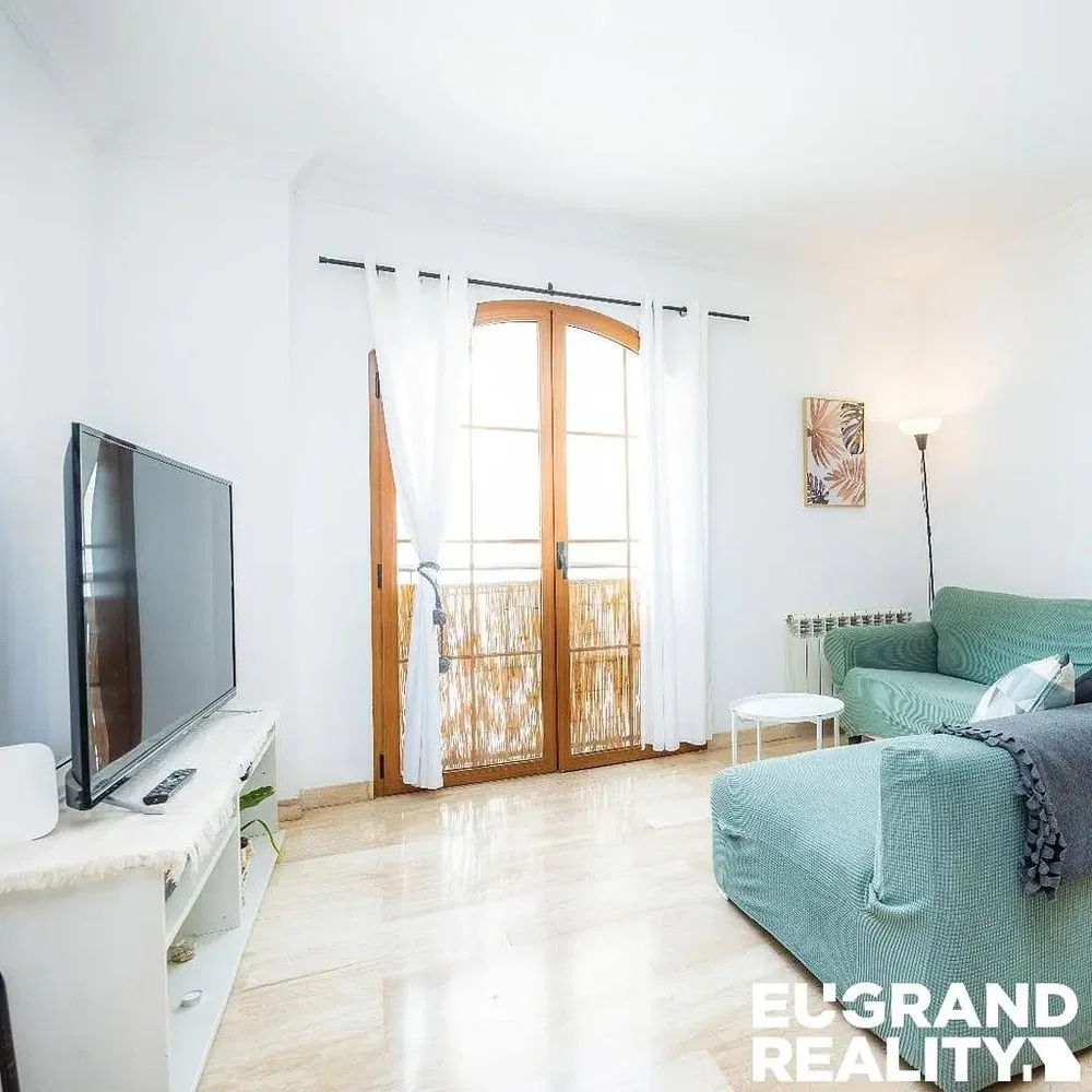 Wohnzimmer; tageslicht, moderner stil