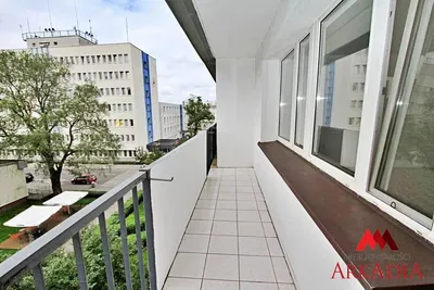 Balcon; vue, carrelage