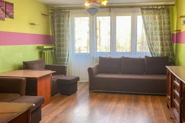 Salon; parquet, lumière naturelle