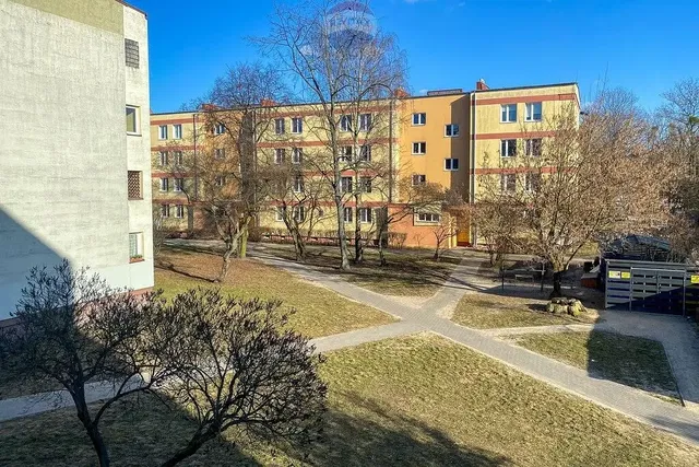 Maison et environs; vue