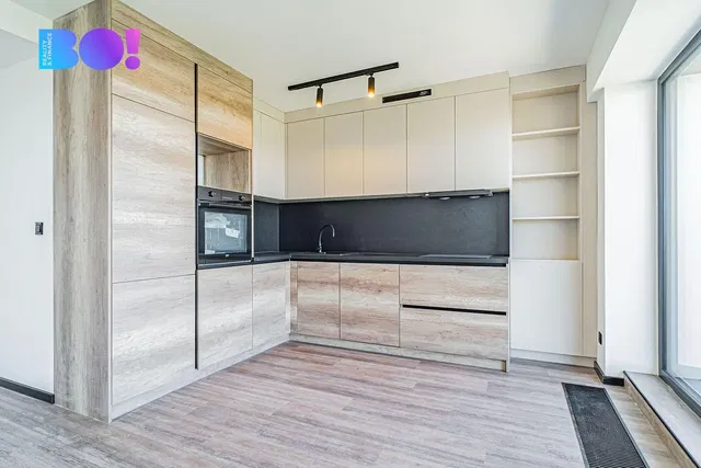 Cuisine; électroménager, rénové, carrelage