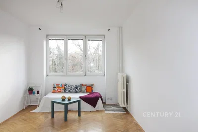 Living room; wood floor, natural light
