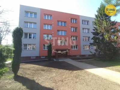 Dům a okolí