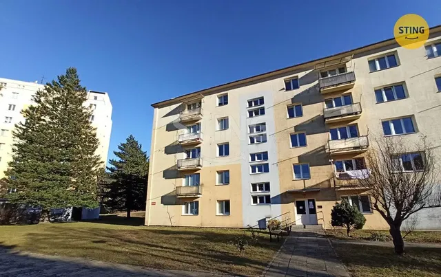 Dům a okolí; výhled
