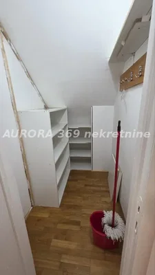 Vestiaire; parquet