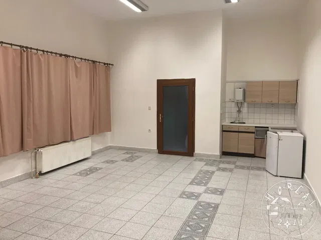 Cuisine; carrelage, électroménager