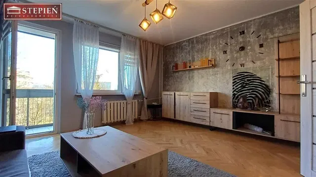 Wohnzimmer; blick, holzboden, tageslicht, moderner stil