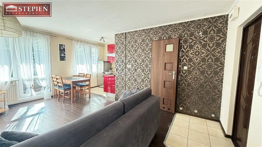 Wohnzimmer; blick, holzboden, tageslicht, moderner stil