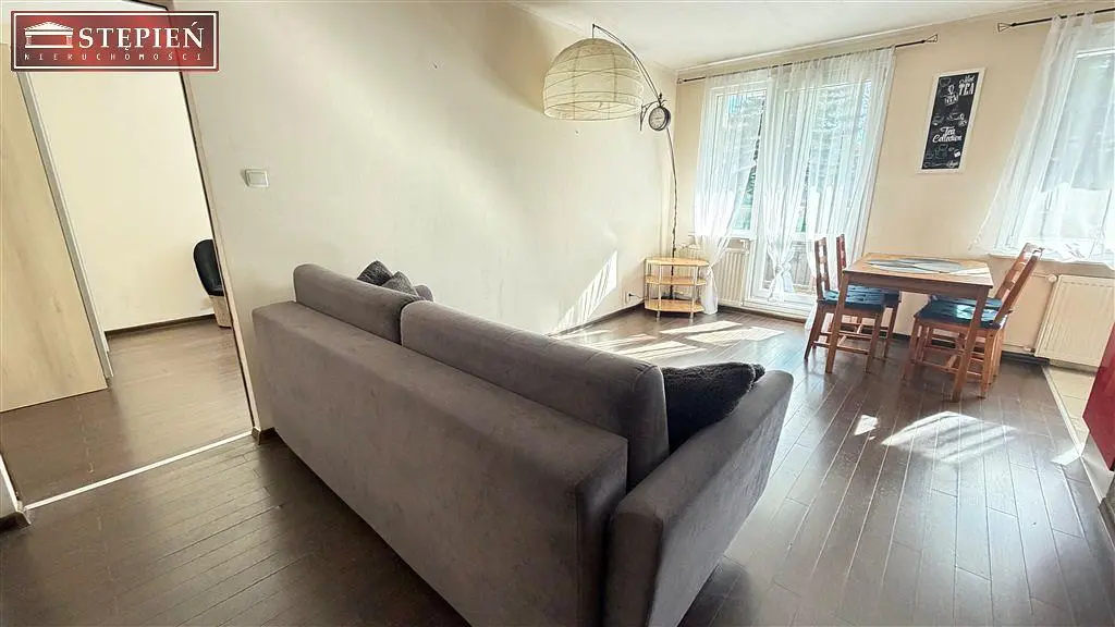 Soggiorno; luce naturale, stile moderno