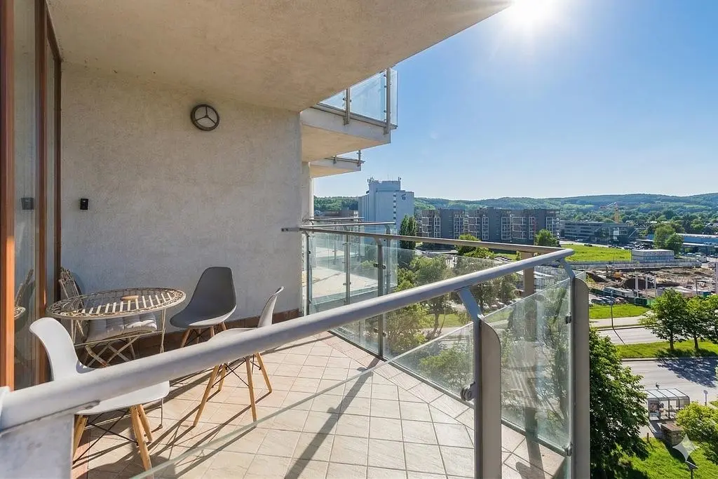 Balcon; vue, carrelage