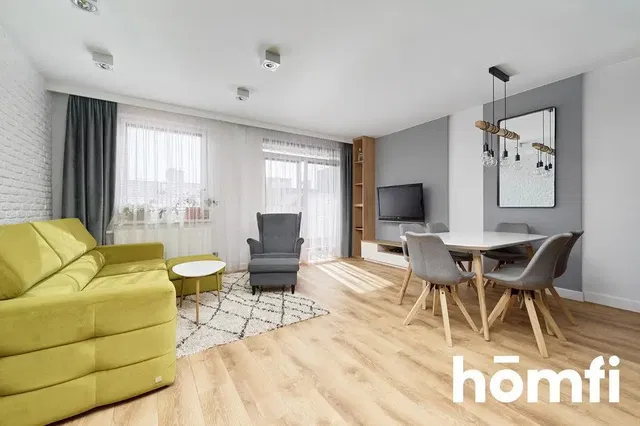 Living room; natural light, wood floor, modern style