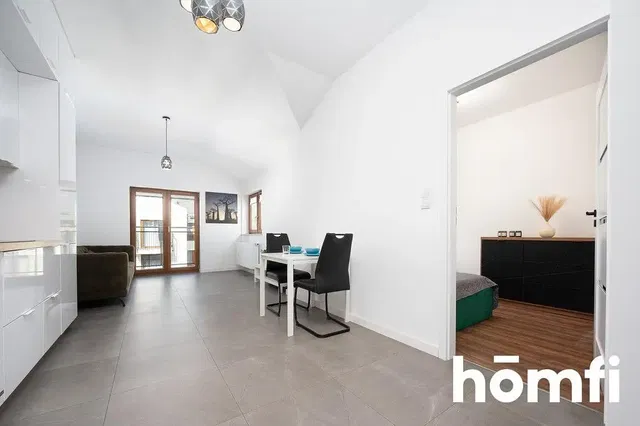 Wohnzimmer; blick, tageslicht, moderner stil, fliesenboden