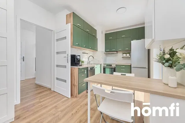 Küche; küchengeräte, tageslicht, moderner stil, holzboden