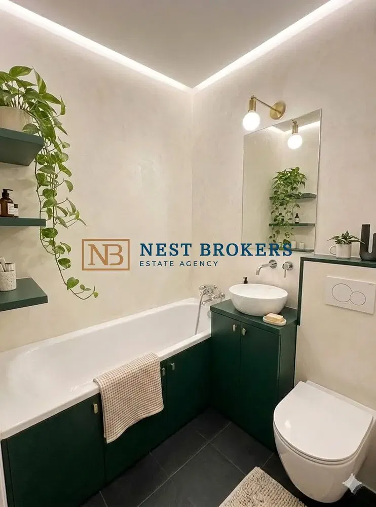 Salle de bain; carrelage, rénové, lumière naturelle, style moderne