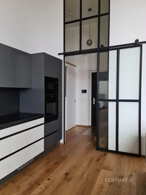 Mutfak; mutfak aletleri, ahşap zemin, tadilatlı, doğal ışık, modern stil