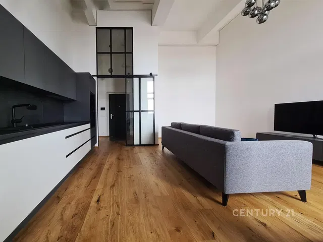 Sala de estar; vista, chão de madeira, estilo moderno, renovado, luz natural